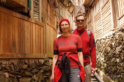 14-day China Hiking & Biking Tour for German Travelers