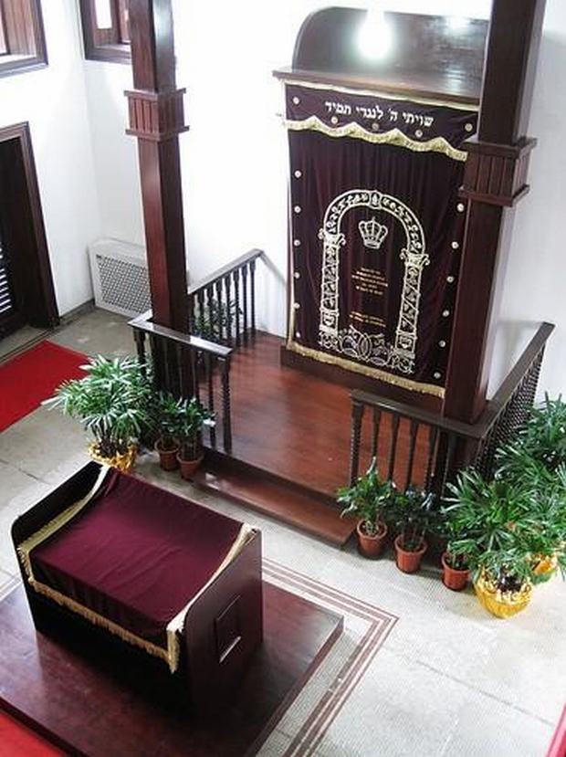 Inside Shanghai jewish refugees museum