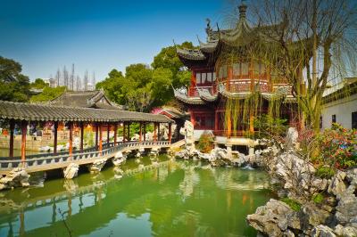 Private guided Shanghai Tour for Seniors